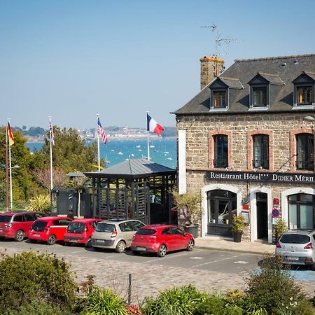 Restaurant Hotel Didier Meril ディナール エクステリア 写真