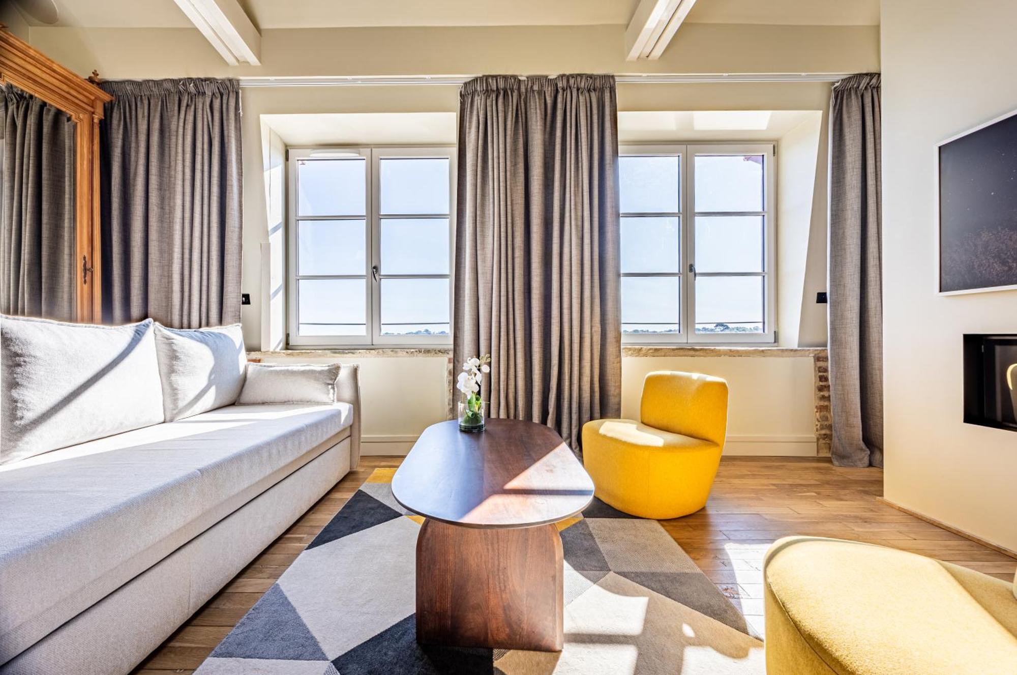 Restaurant Hotel Didier Meril ディナール エクステリア 写真