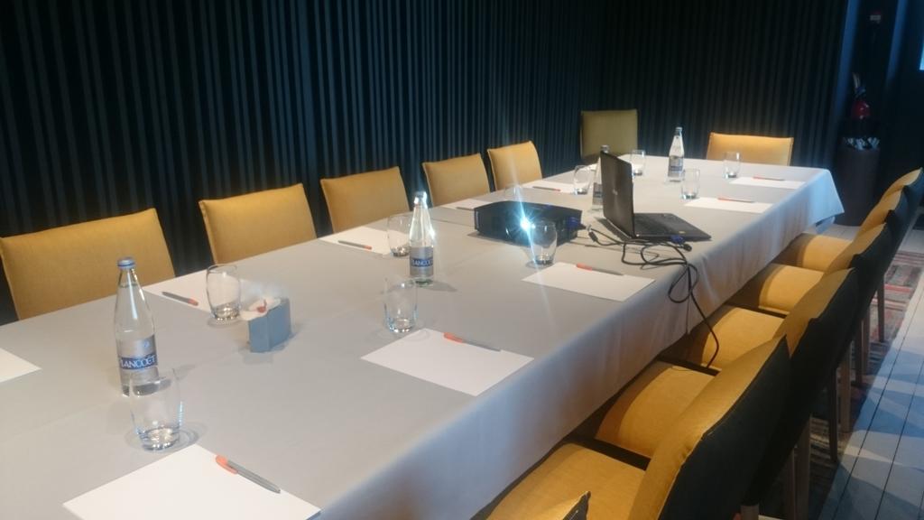 Restaurant Hotel Didier Meril ディナール エクステリア 写真