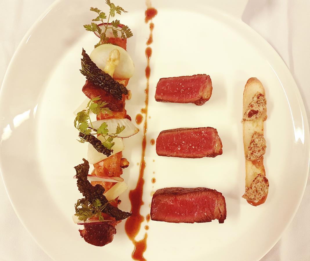 Restaurant Hotel Didier Meril ディナール エクステリア 写真