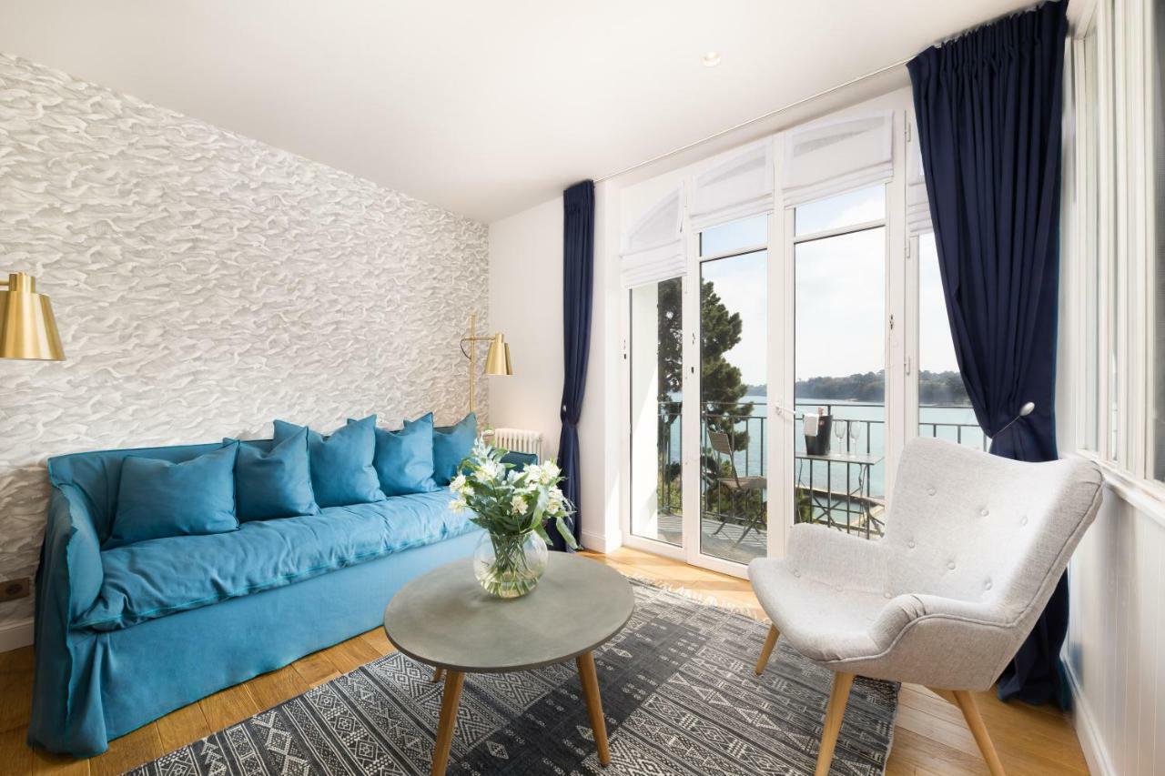 Restaurant Hotel Didier Meril ディナール エクステリア 写真