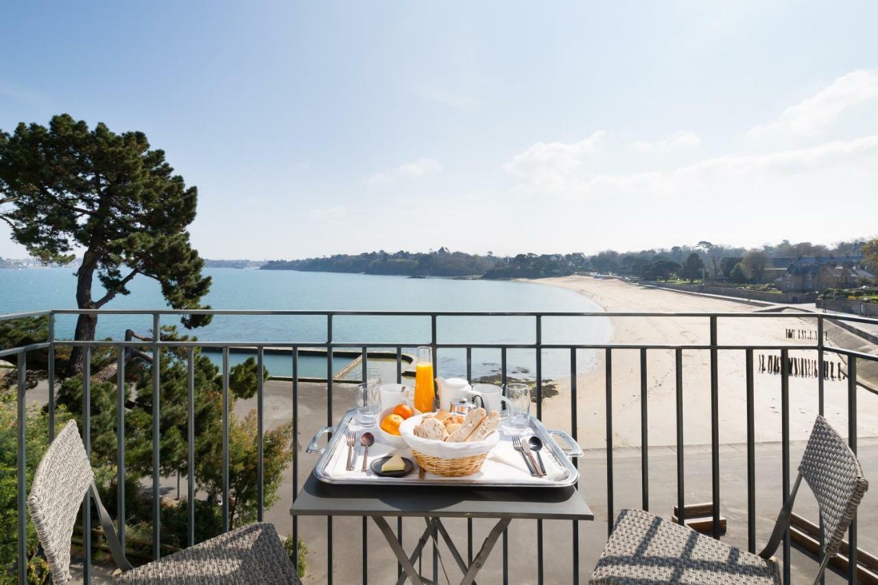 Restaurant Hotel Didier Meril ディナール エクステリア 写真