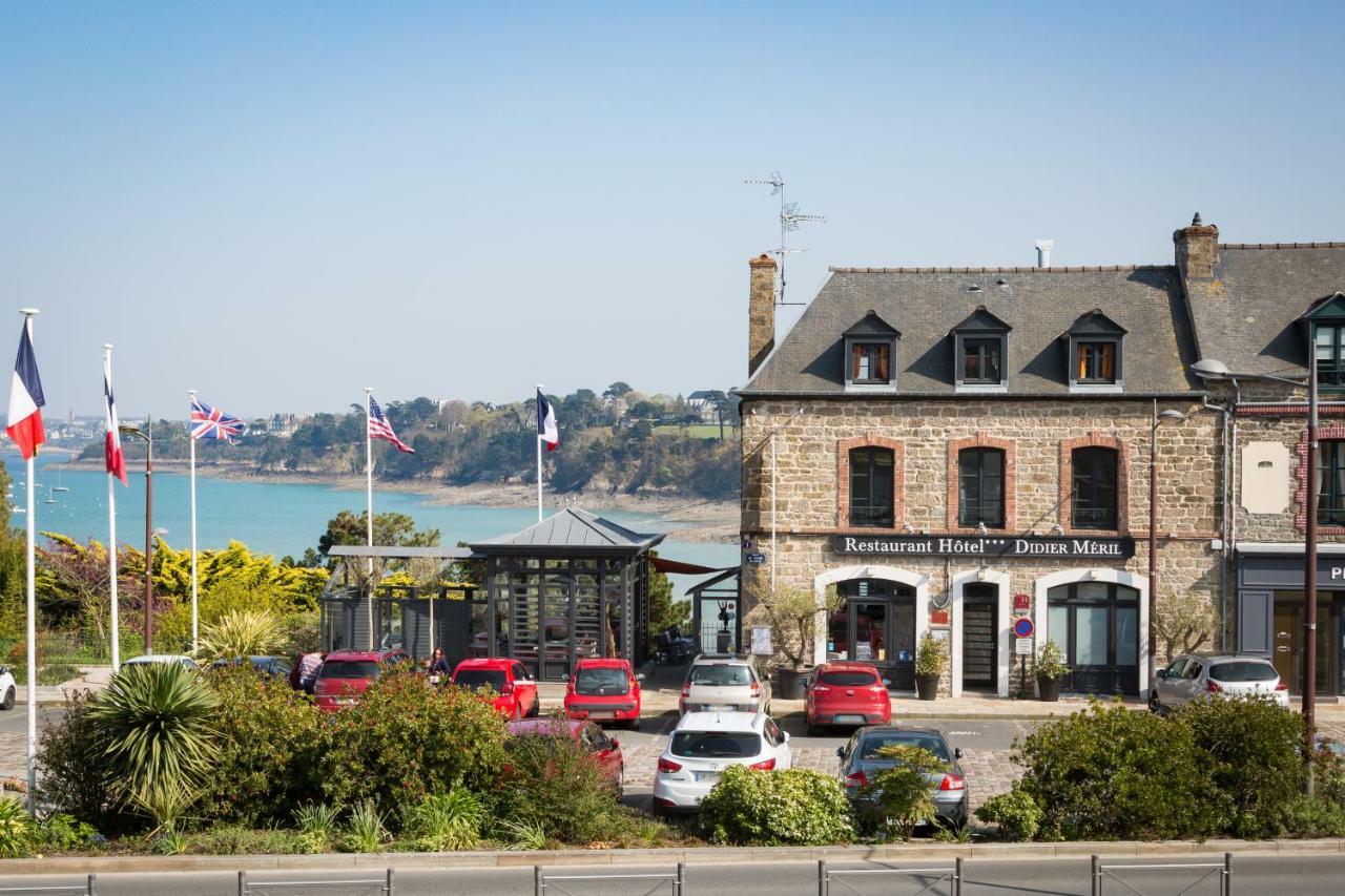 Restaurant Hotel Didier Meril ディナール エクステリア 写真